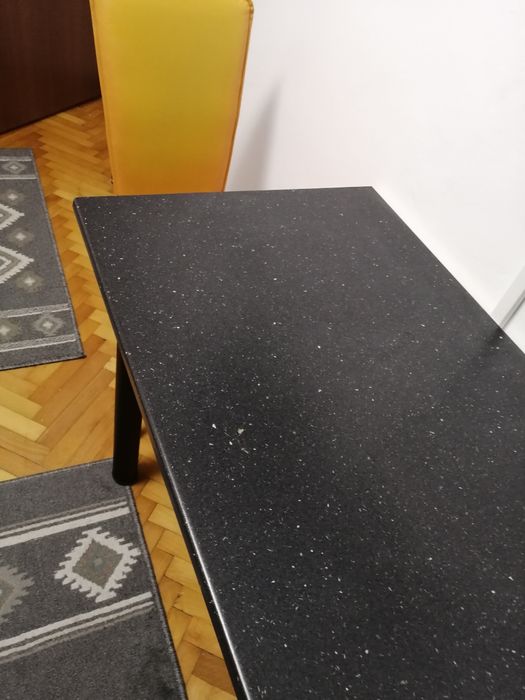 Vand masa cu 2 scaune