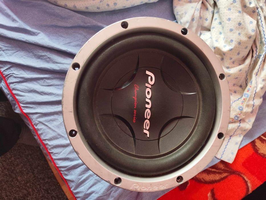 Tub de bass Pionner 400 wați RMS
