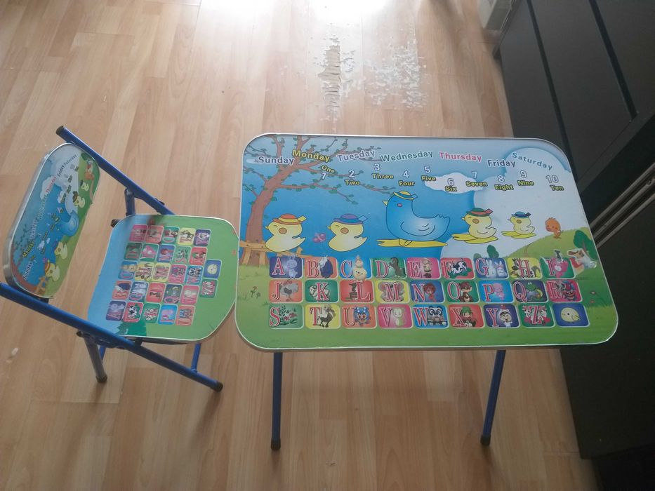 set masuta si scaun pliabile din metal