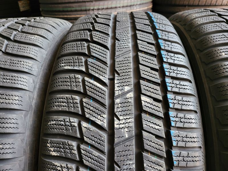 235/50/19 Toyo 4piese