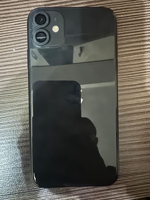 Продам айфон11 идеал