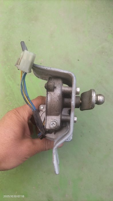 Дамас дворник маторчик