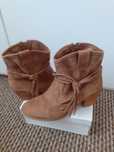 Botine noi marime 40