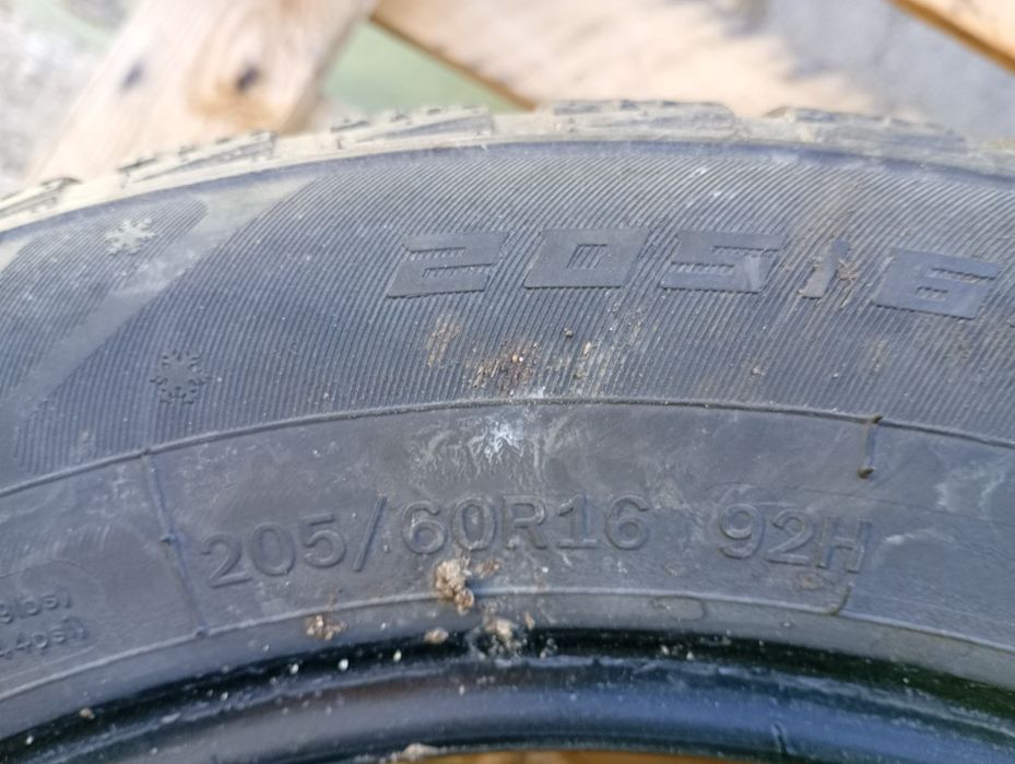 Зимни гуми 205*60*16
