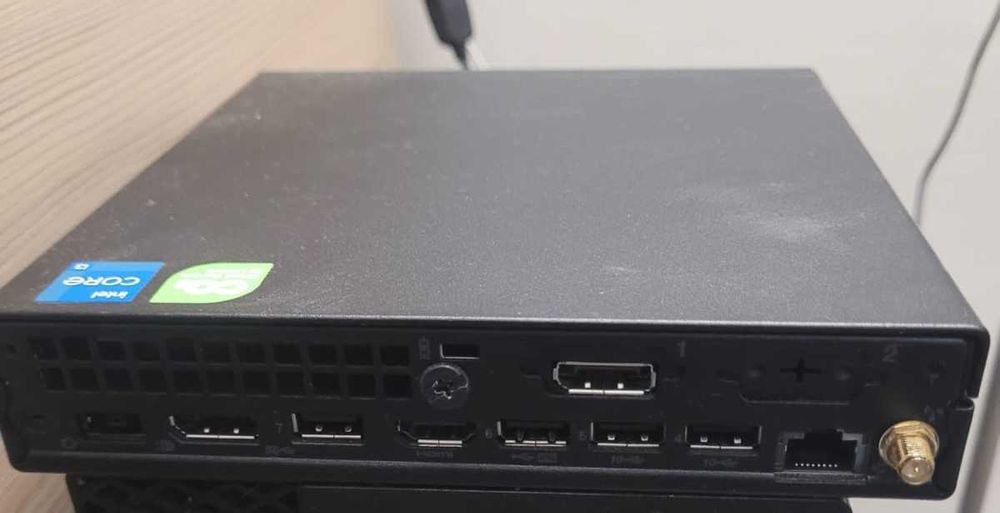 Lenovo ThinkCentre M70Q Tiny Gen.5