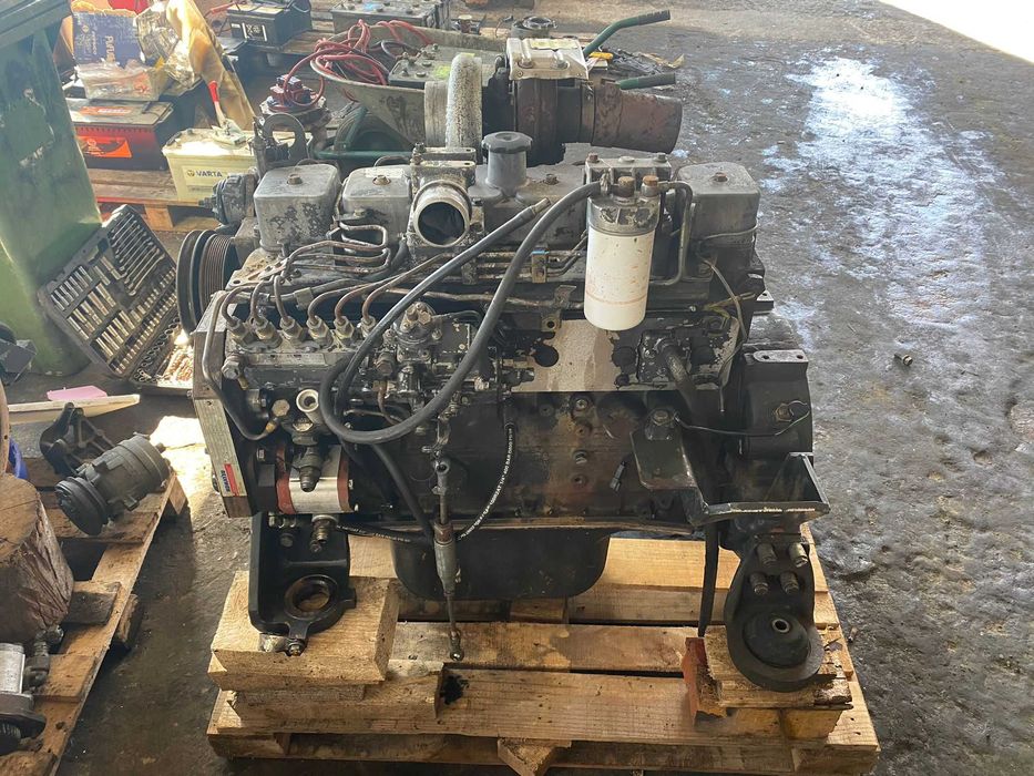 Motor  Cummins 359/5.9 pentru excavator Komatsu
