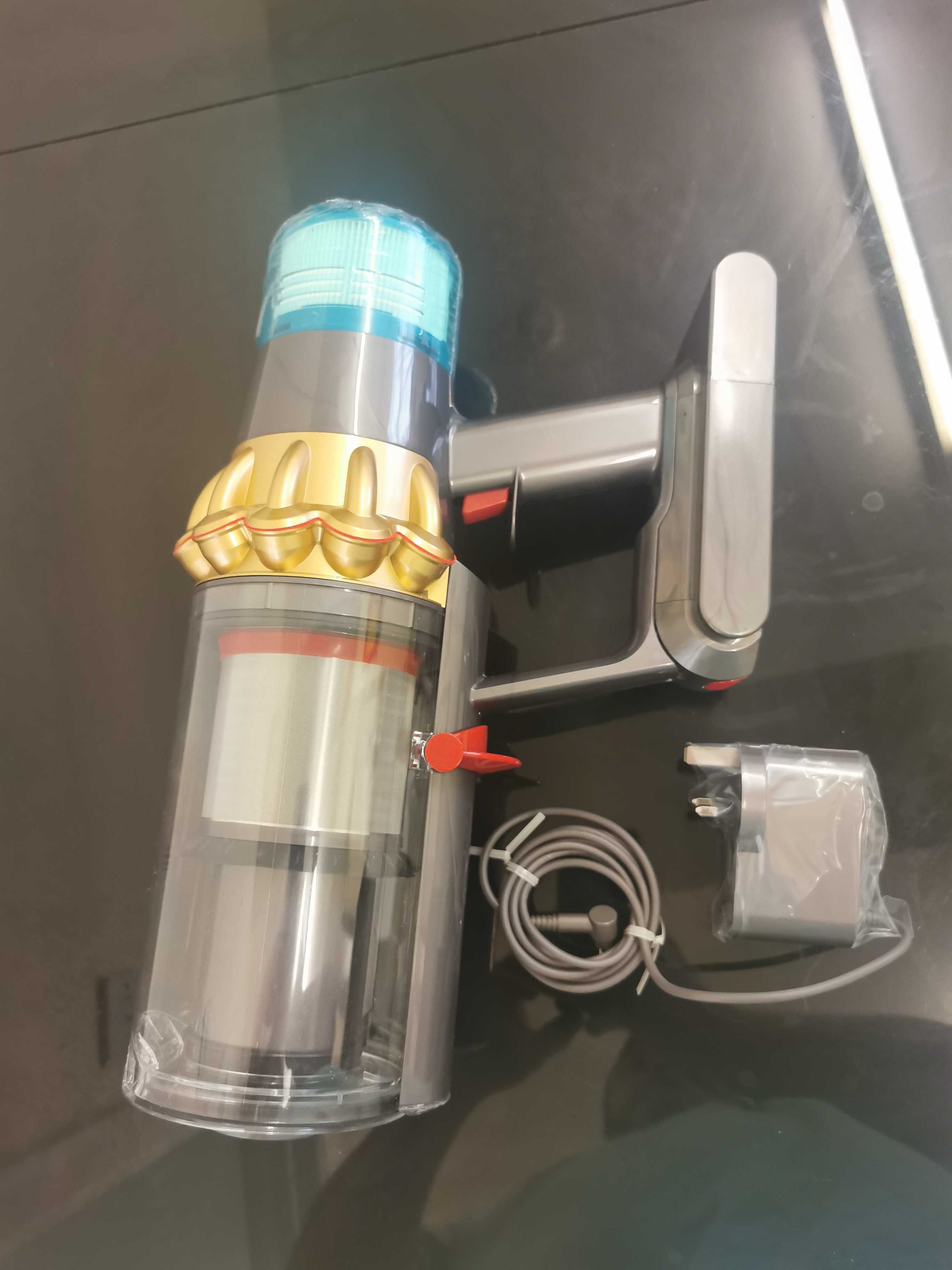 Dyson V15 Оригинална Прахосмукачка!