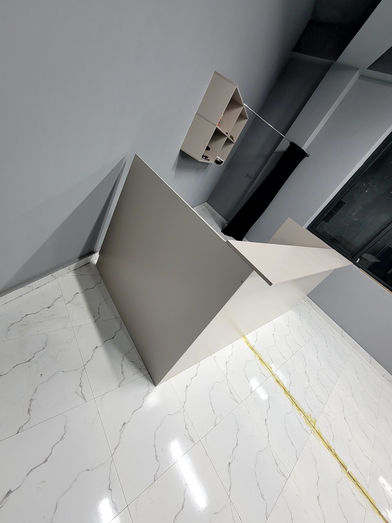 Reception,  risepshin , bar sotiladi