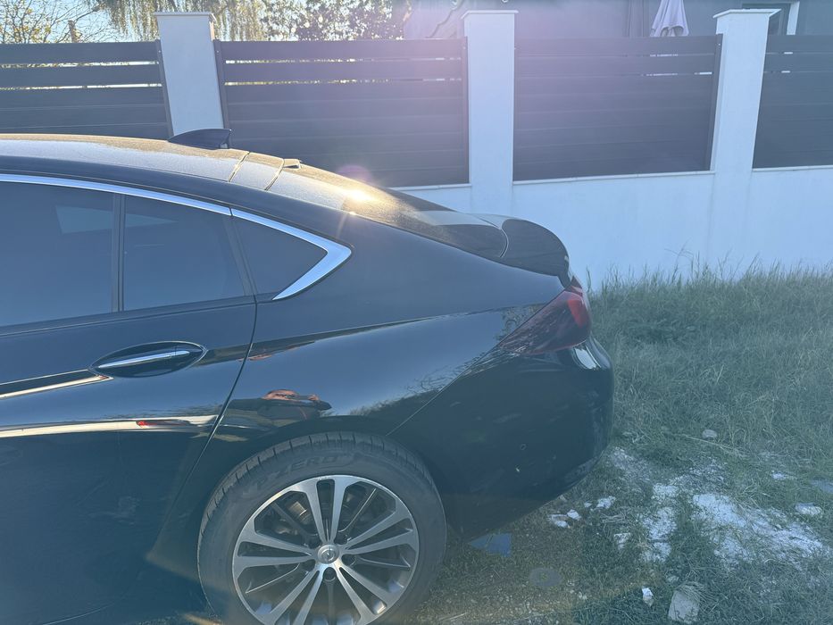 Opel insignia grand sport