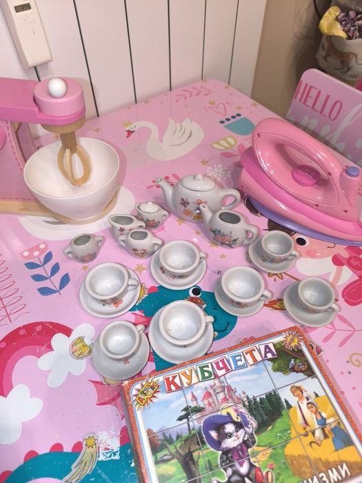 Голям лот играчки Дървени миксер,сервиз,музикална ютия и пъзел