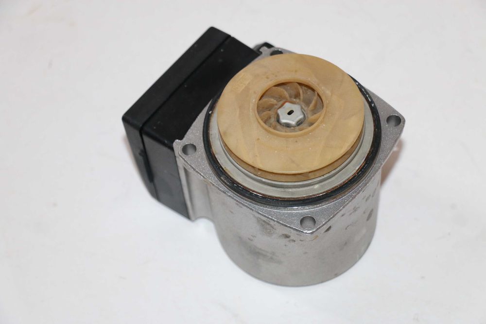 Pompa Grundfos UPS 15-50 ICHS centrala termica Immergas Victrix TT