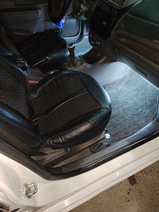 Cobalt 2014 yil. 1 pozisiya