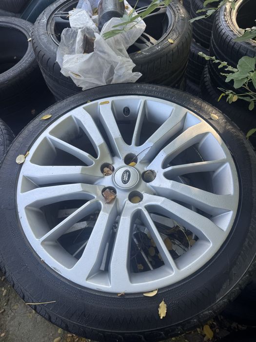 Зимни гуми с джанти Range Rover Sport 275/40/20