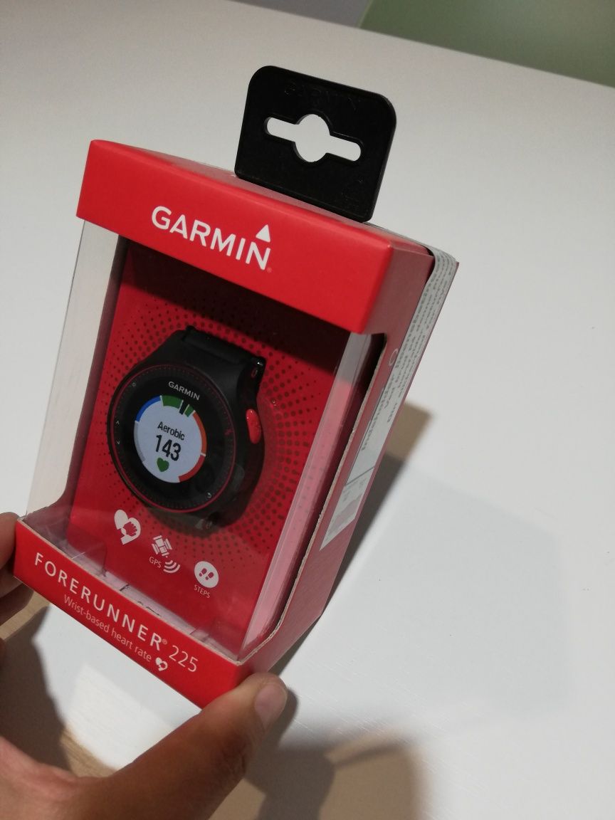 Ceas Garmin forerunner 225