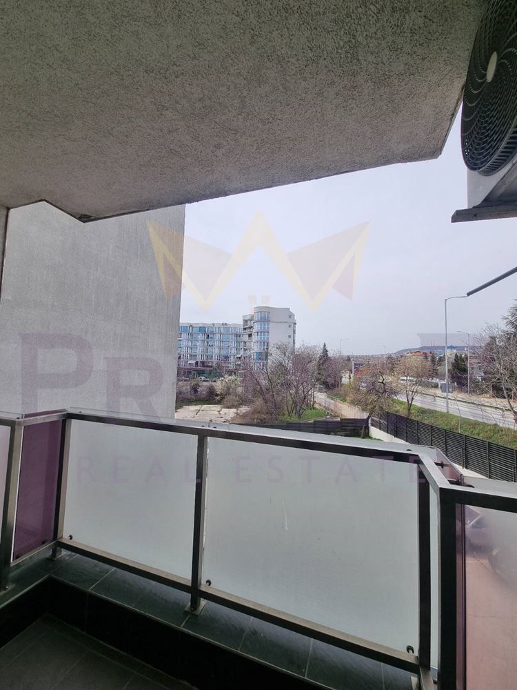 Дава се под наем Тристаен апартамент в к.к. Св.Св. Константин и Елена - 105 кв.м за 1000 € - Снимка #11