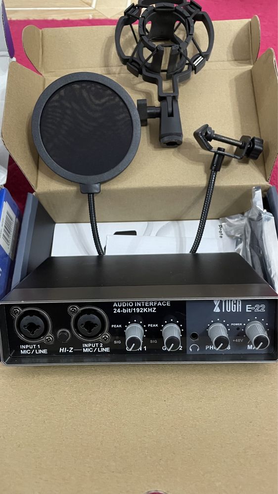 Микрофон - Alctron MC-410. Карта, паук и ловушка. Все почти новое.