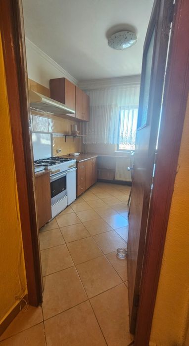 Inchiriez apartament 3 camere decomandat semicentral Exercitiu