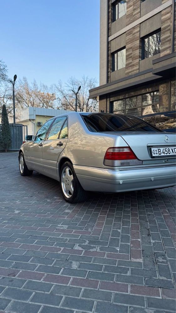Mercedes-Benz W 140 S 280