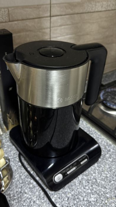 Продается электрический Чайник Bosch