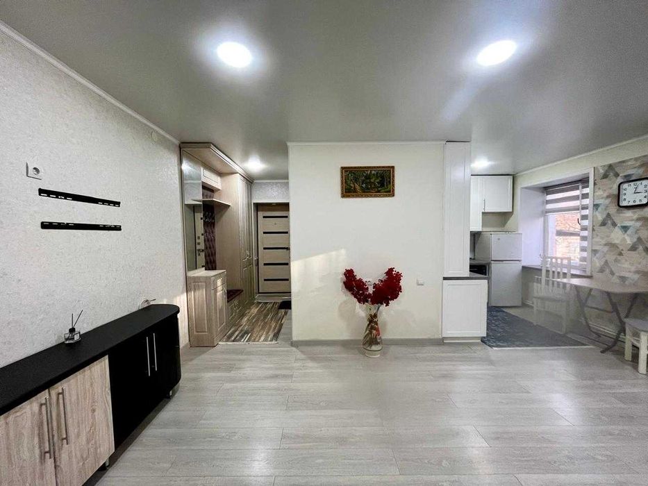 двухкомнатная квартира , Воинов Интернацианалистов 28