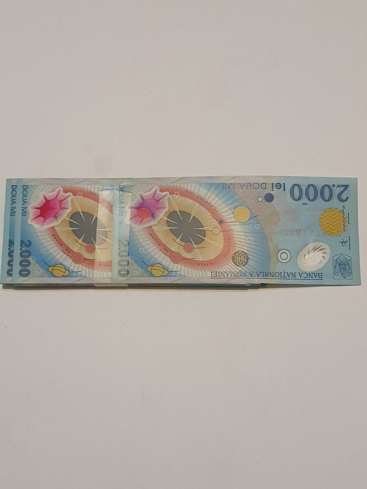 Bancnote 2000 lei Eclipsa