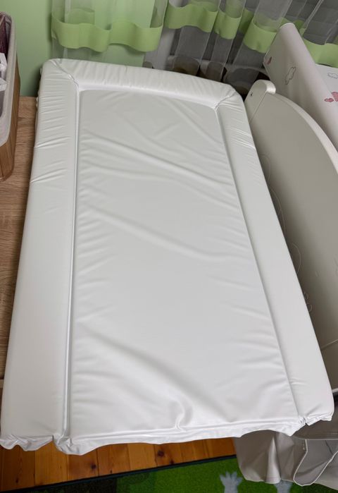 Мек повивалник за бебе