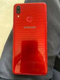 Samsung A10 телефон