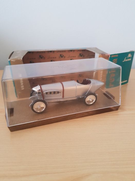 Мерцедес 1/43 мащаб