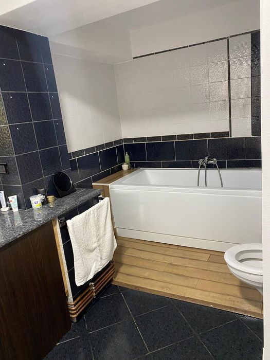 Apartament cu 3 camere