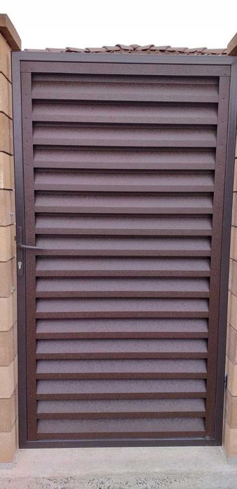 Garduri si porti din panou stil jaluzea de diferite modele la comanda