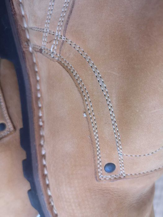 Bocanci militari NOI