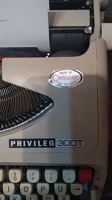 Masina de scris Privileg 300T