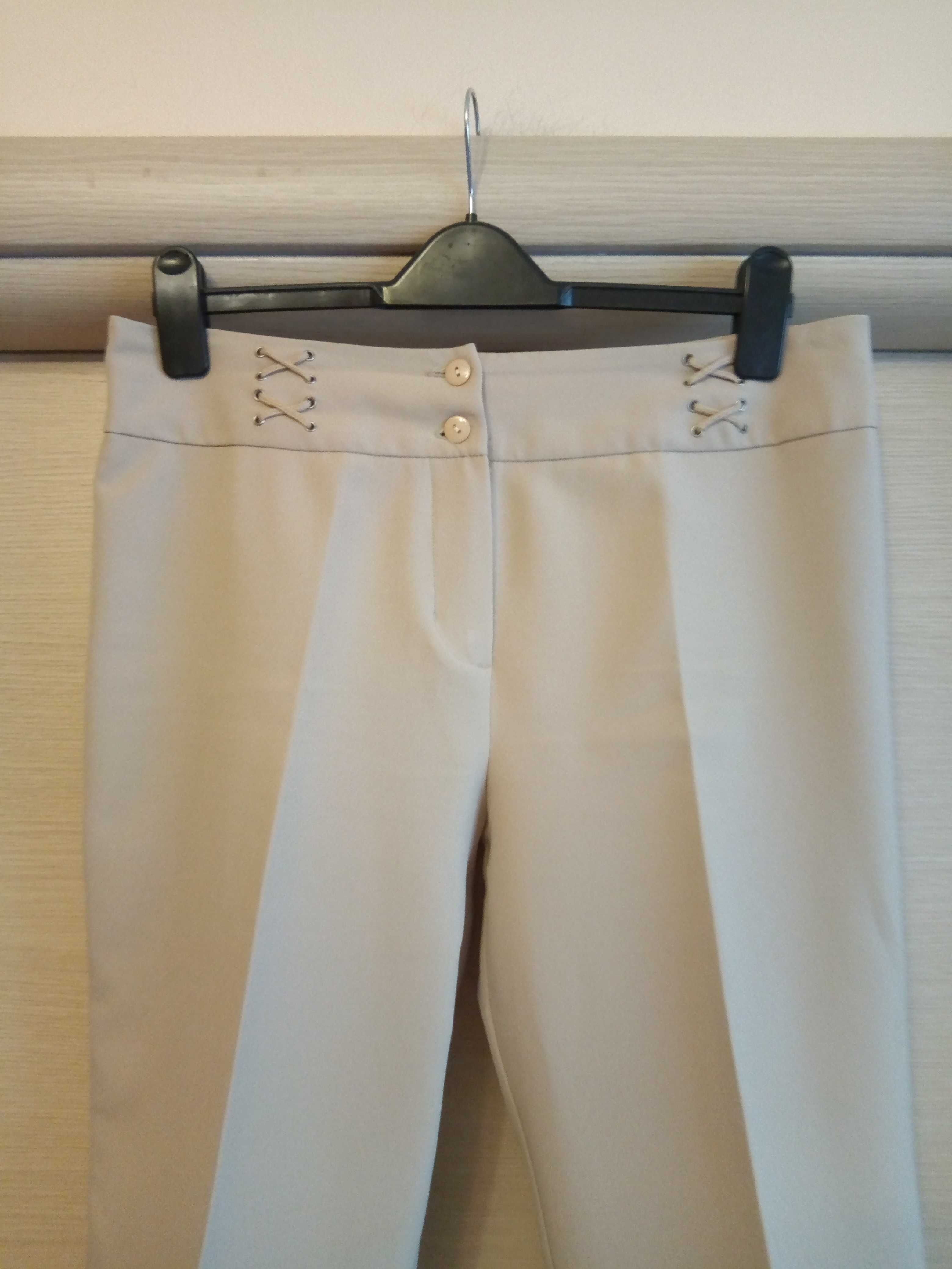 Pantaloni drepti măr 42