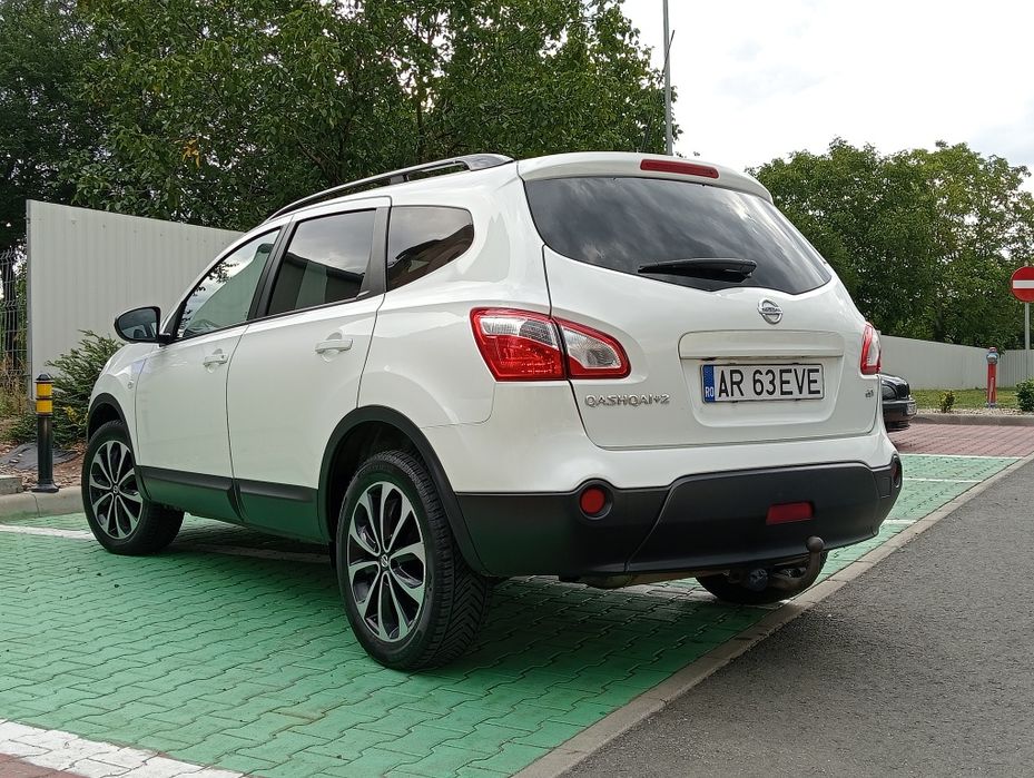 Nissan Qashqai+2