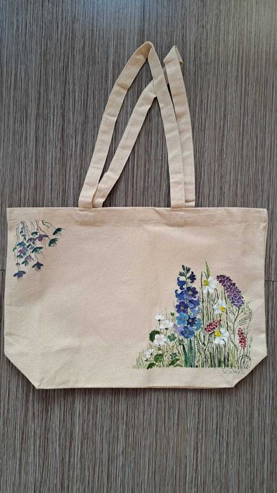 Ръчно рисувани памучни чанти и тениски