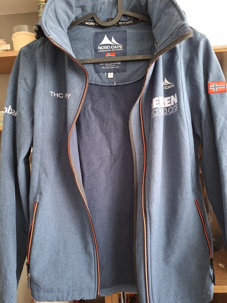 Jachetă fleece, mărimea S.