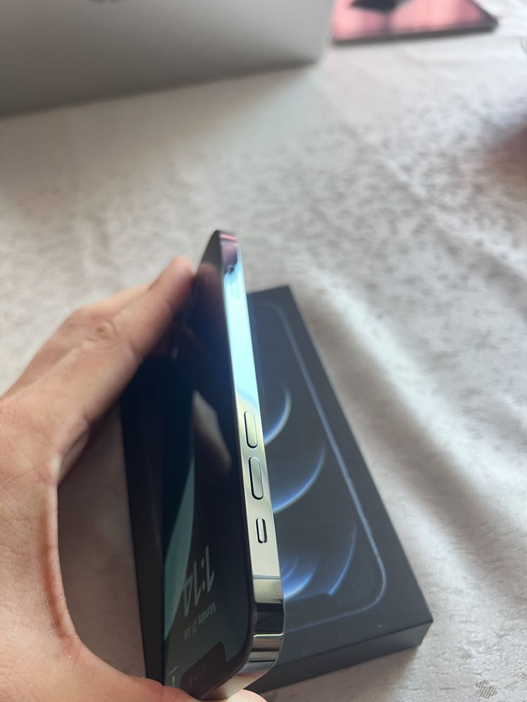 Продавам Iphone 12 Pro Pacific Blue 128 GB