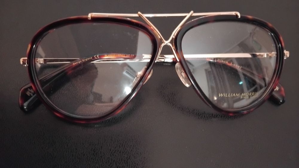 William Morris Очила