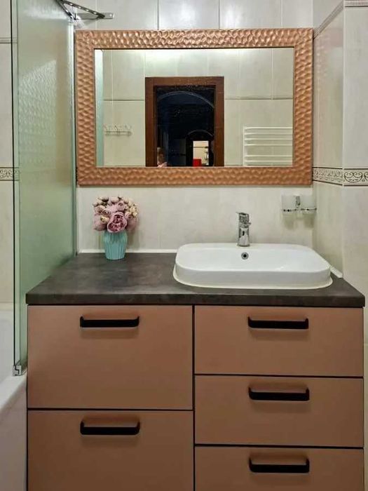 Дава се под наем Двустаен апартамент в София, Зона Б-18 - 70 кв.м за 561 € - Снимка #1