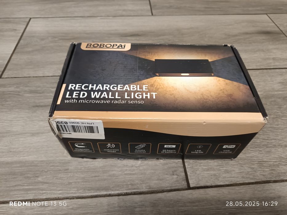 Aplica perete led cu baterii și încărcare mufă tip c și usb