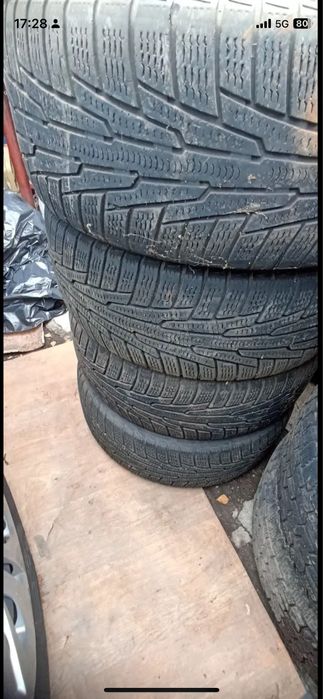Продам зымные резина