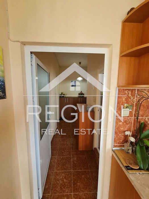 Дава се под наем Двустаен апартамент в Варна, Цветен квартал - 70 кв.м за 408 € - Снимка #8