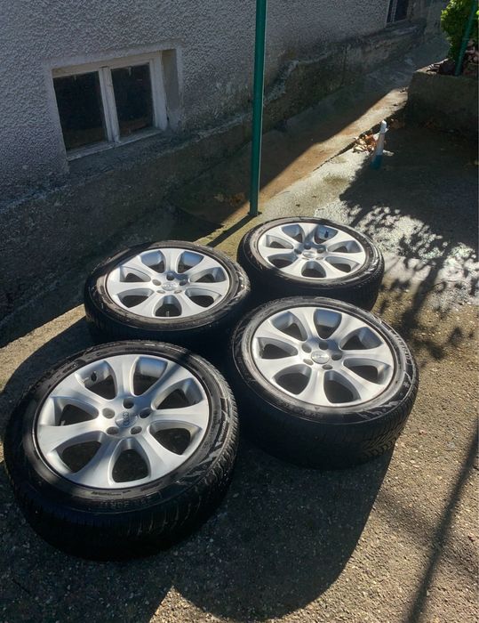 Зимни гуми 225/50/17 на един сезон с оригинални джанти за Ауди