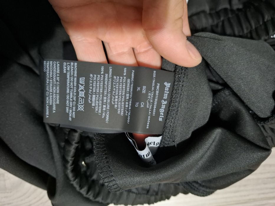 Vând pantaloni palm angels