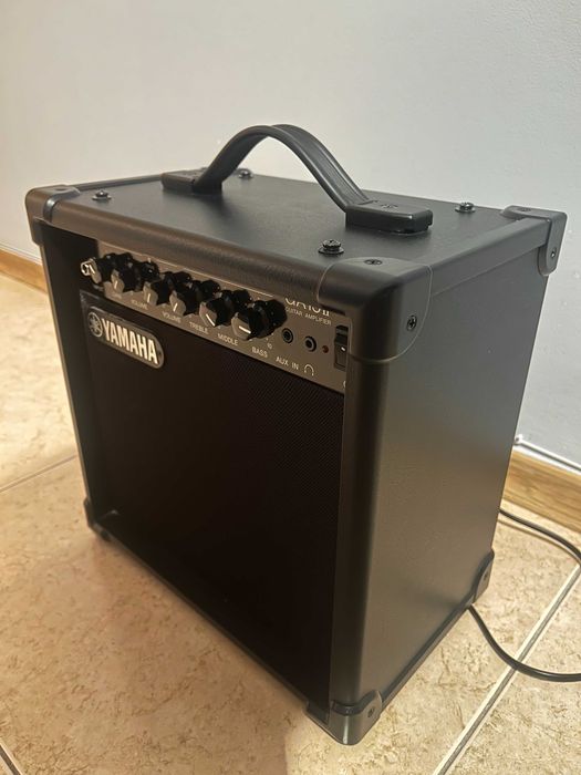 Гитарный комбоусилитель Yamaha