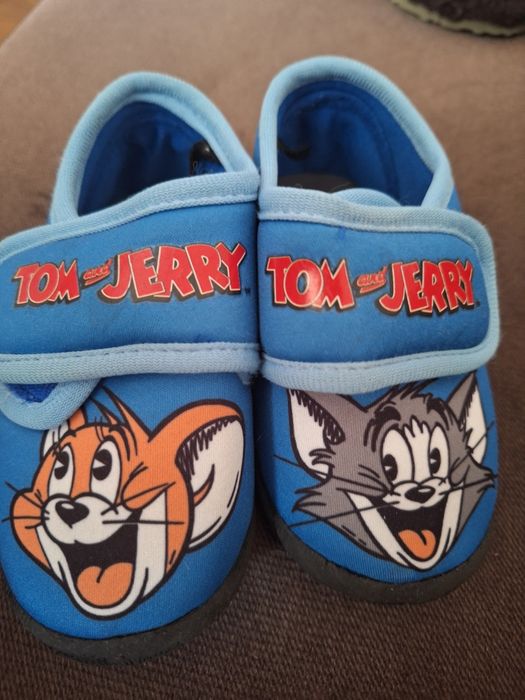 Детски пантофи 24ти номер и 22ри