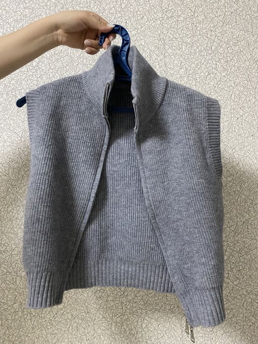 Продам женсую одежду