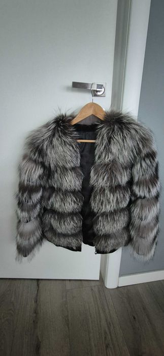 Haina naturala de vulpe argintie