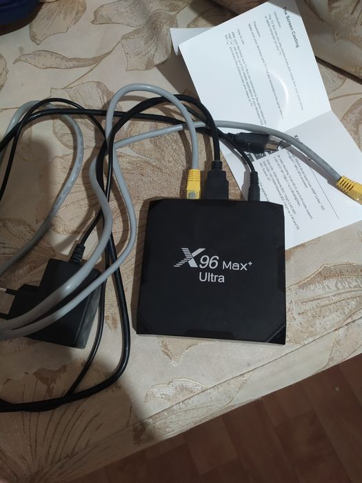 Продам смарт ТВ приставку Х96max+ultra. Торг