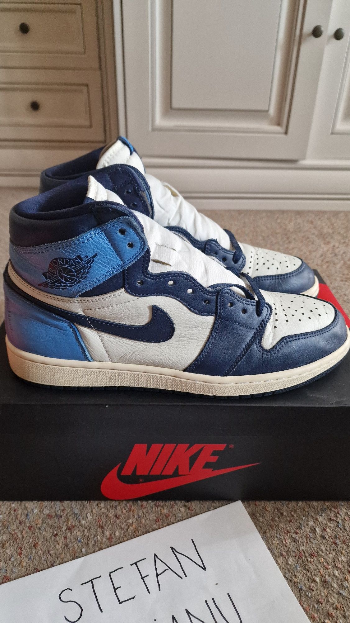 Jordan 1 Obsidian UNC